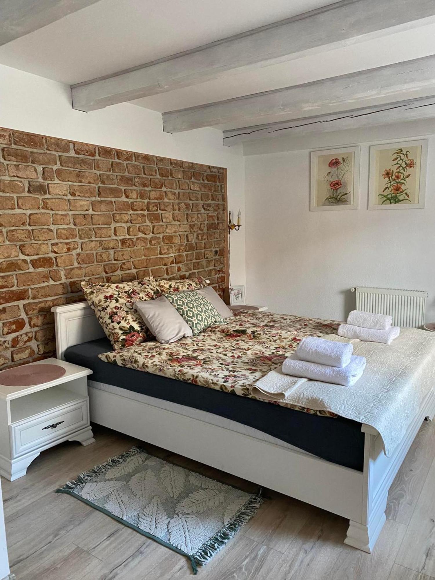 Zielona Roza Villa Wambierzyce Luaran gambar